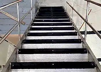 CTP Kaydırmaz Köşebent